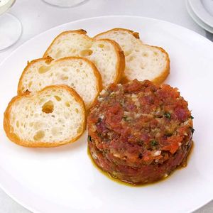 マグロのタルタル