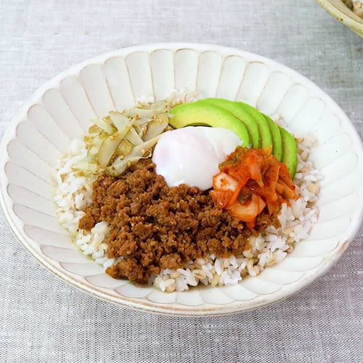 醤油麹で作るアボカドビビンバ