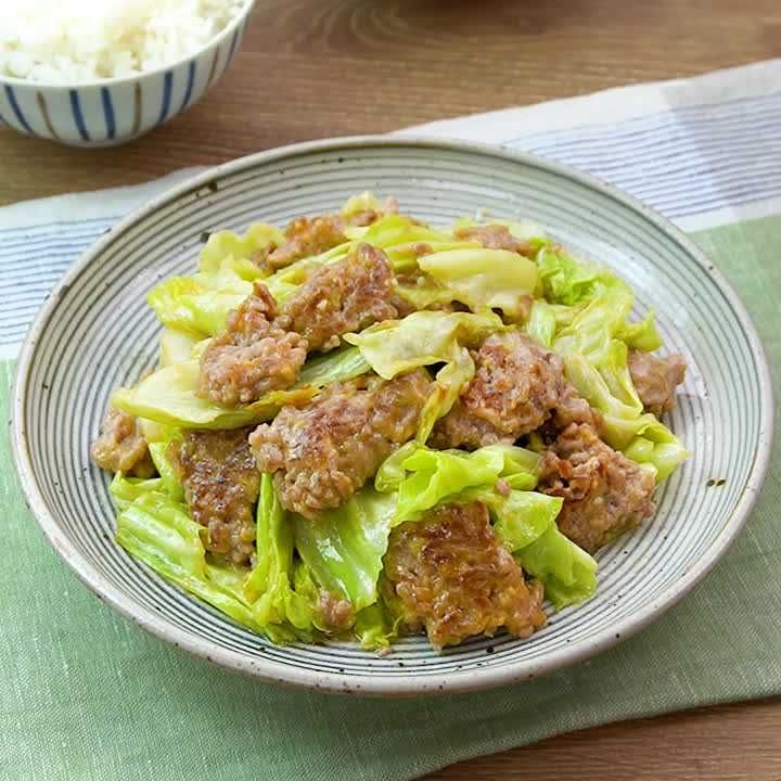 【簡単夜ご飯レシピ】15分でタイパ抜群!人気レシピ33選