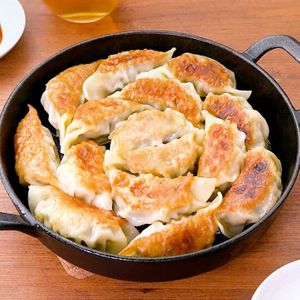 鉄鍋餃子