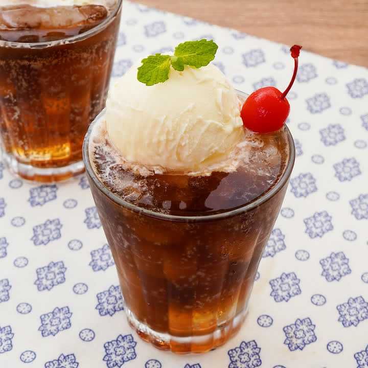 コーラフロート