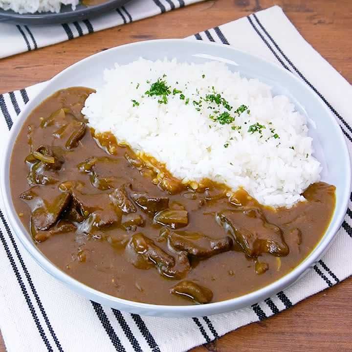 牛タンカレー