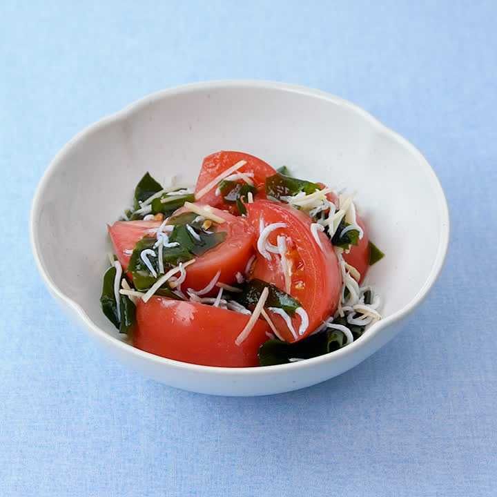 トマトとわかめのしらす生姜あえ