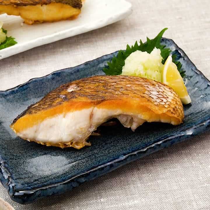 ふっくらと焼き上げる 鯛の塩焼きのレシピ動画 作り方 Delish Kitchen