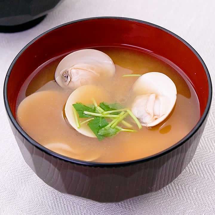 はまぐりの味噌汁