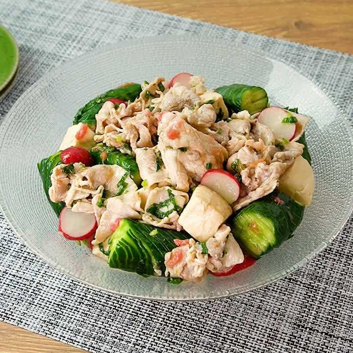 豚しゃぶと蛇腹きゅうりの梅だれあえ