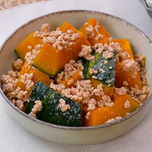 「かぼちゃのそぼろ煮」のレシピ動画