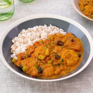「トマトえびカレー」のレシピ動画