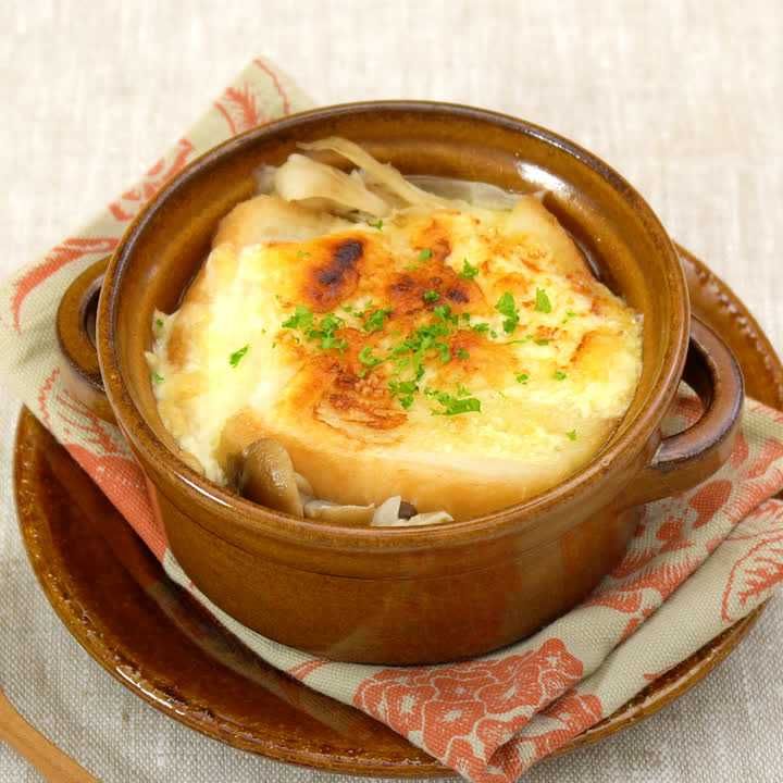 たっぷりきのこのオニグラスープ
