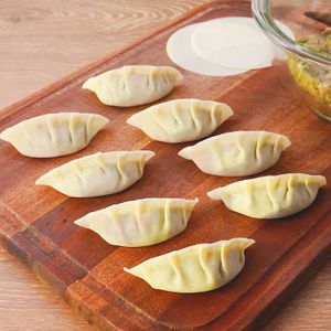 「餃子の包み方」のレシピ動画