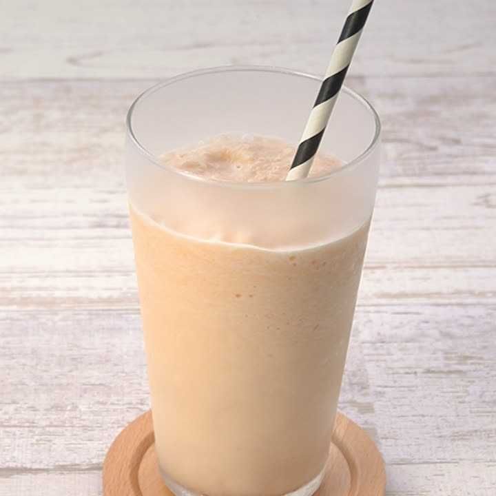 シンプルなマスクメロンスムージーのレシピ