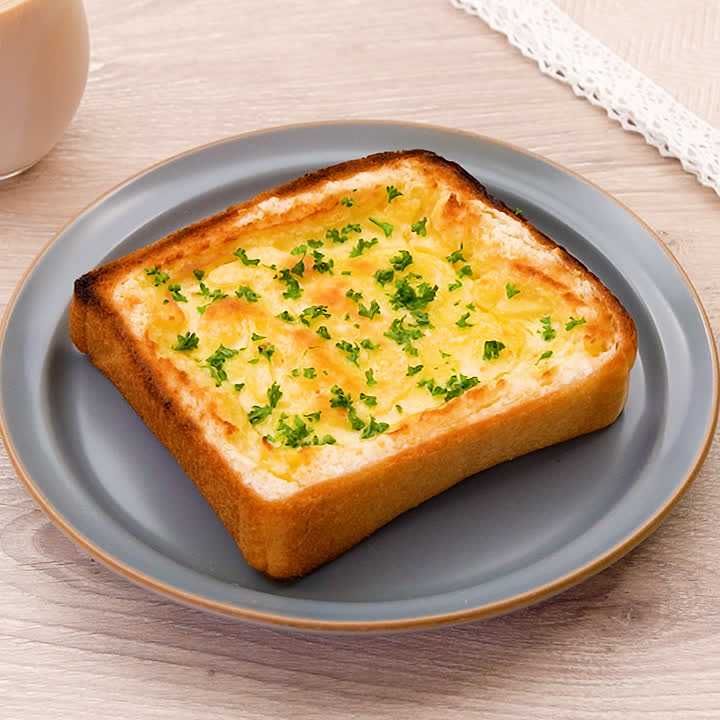 マヌルパン風トースト