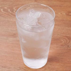 「焼酎水割り」のレシピ動画