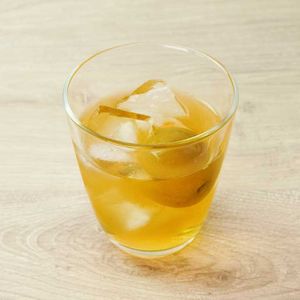 「ウイスキーで作る梅酒」のレシピ動画