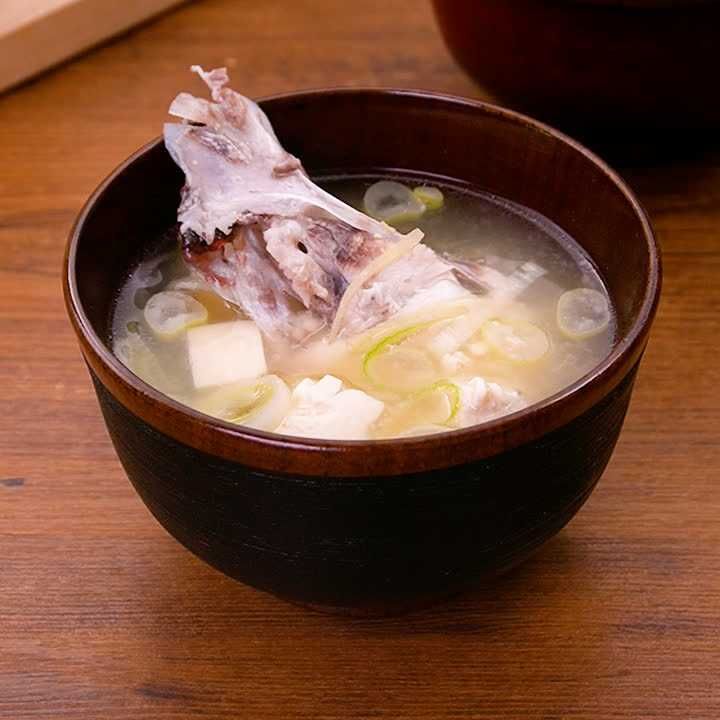 鯛あらの味噌汁