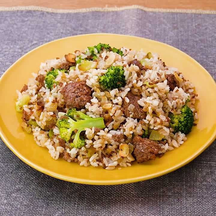 合びき肉とブロッコリーのガーリックライス