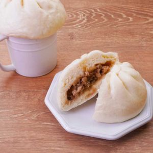 「マグカップを使った冷凍肉まんの解凍方法」のレシピ動画