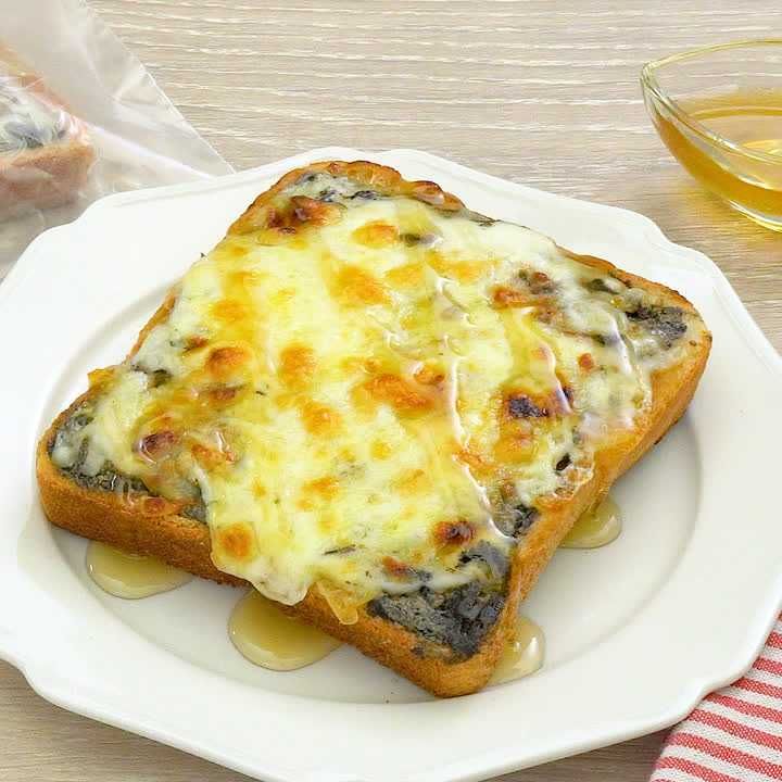 黒ごまきな粉トースト