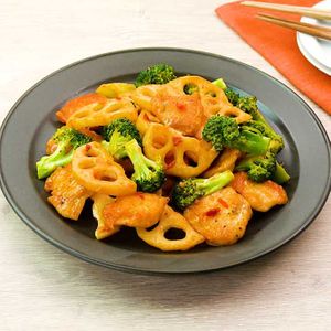 鶏とブロッコリーのオーロラ炒め