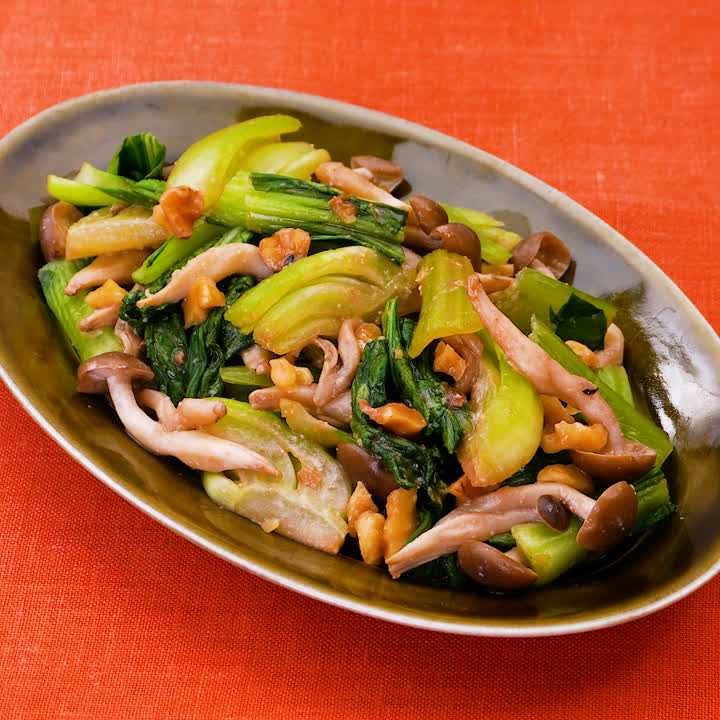 青梗菜としめじのくるみ味噌あえ