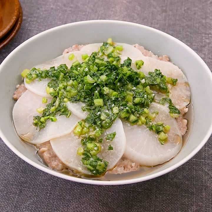 ひき肉とかぶの塩麹だれ重ね蒸し