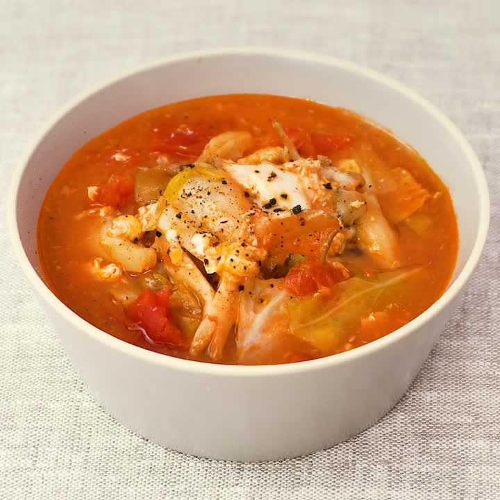 まいたけのガーリックトマトスープ