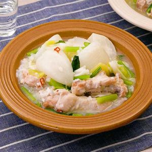 かぶと手羽元のサムゲタン風煮込み