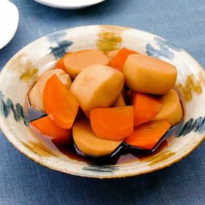 「里芋とにんじんの煮物」のレシピ動画