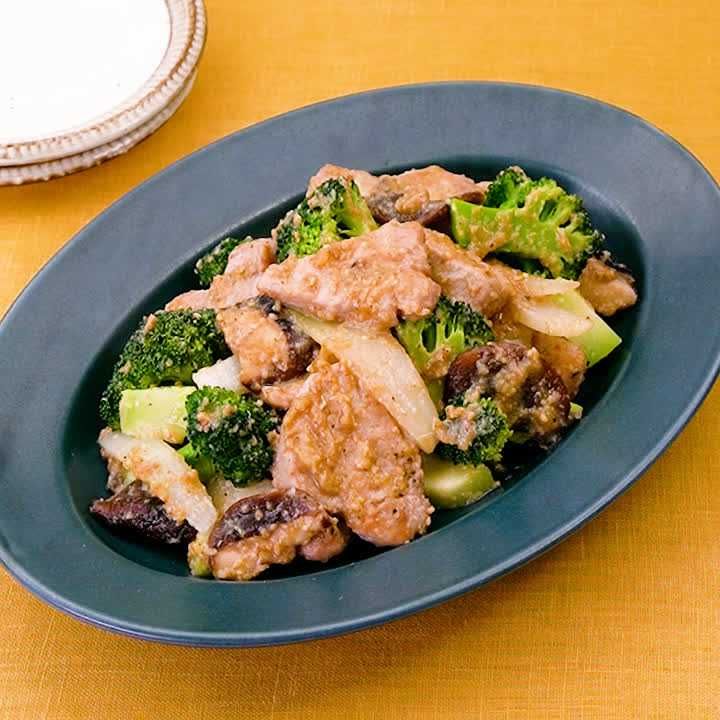 豚ヒレ肉とブロッコリーの胡麻味噌炒め