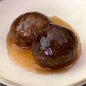 「重曹なしで作る栗の渋皮煮」のレシピ動画