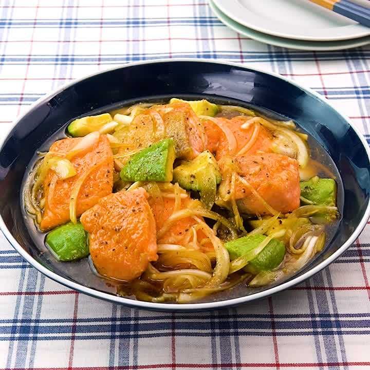 鮭とアボカドのレモン南蛮漬け