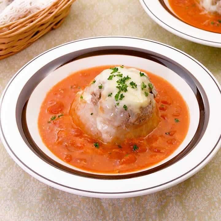 新玉ねぎの肉詰めチーズトマト煮