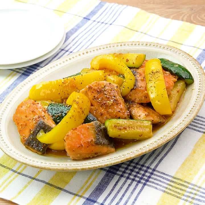 鮭とズッキーニの焼きマリネ