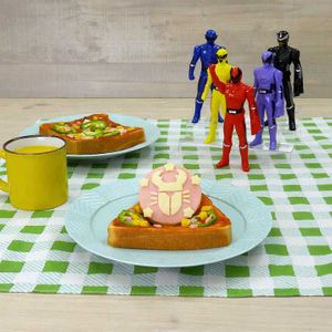飛び出すピザトースト