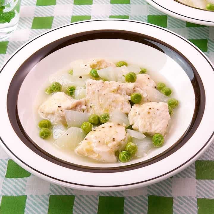 鶏むね肉とグリーンピースのワイン煮