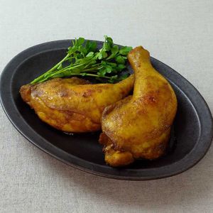 「骨付き鳥のカレー焼き」のレシピ動画