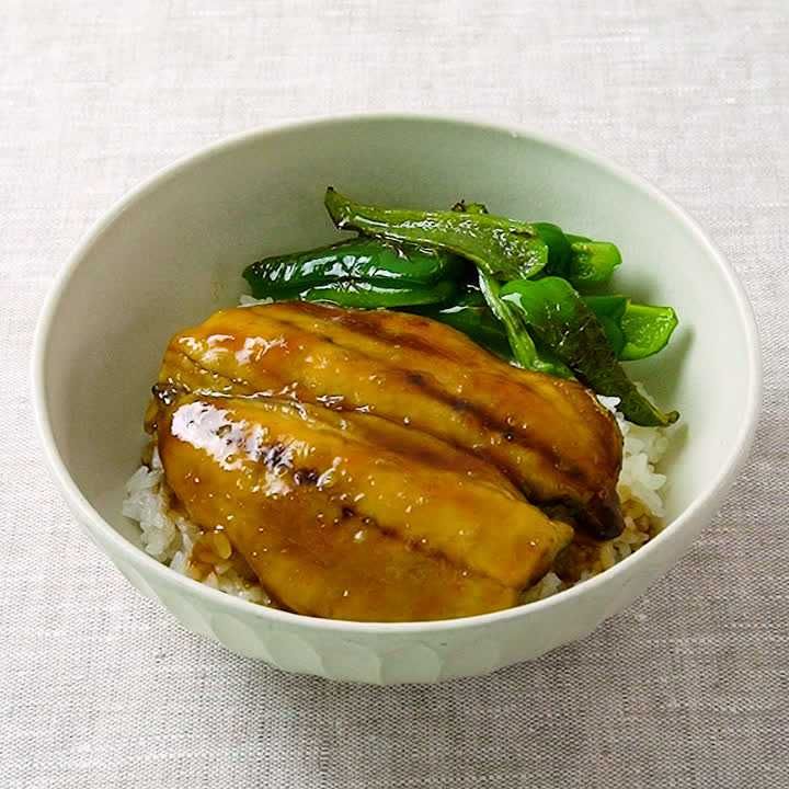 アジとピーマンの蒲焼ごはん