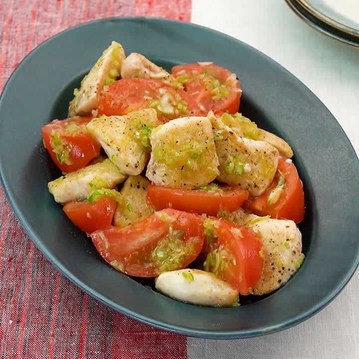 鶏むねとトマトのねぎ塩炒め