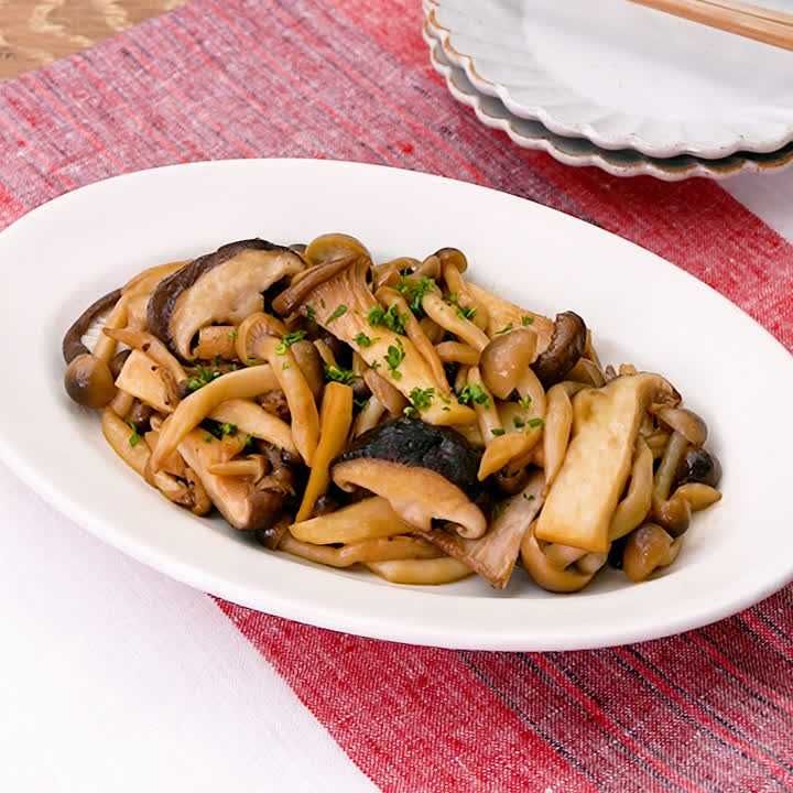 きのこのバター炒め