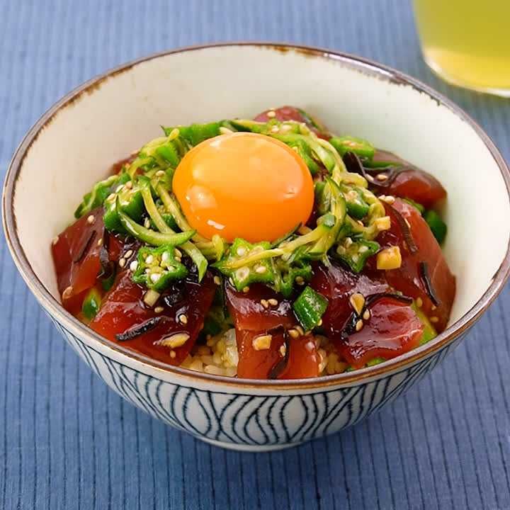 マグロのネバネバ塩昆布漬け丼