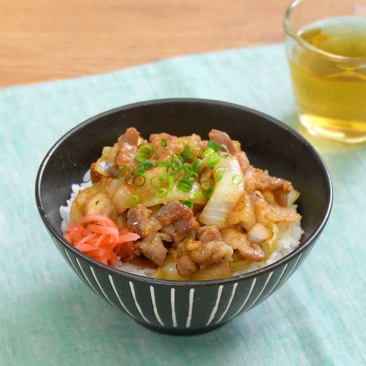 みそ豚丼