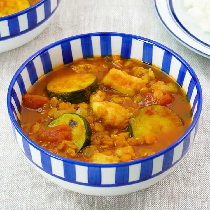 レンズ豆とシーフードの夏野菜スープカレー