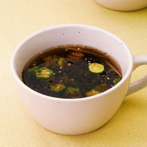 刻みオクラともずくのスープ