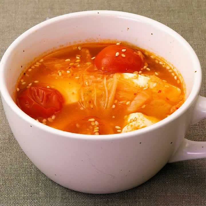 キムチとミニトマトのスープ
