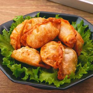 「冷凍餃子で作る簡単揚げ餃子」のレシピ動画