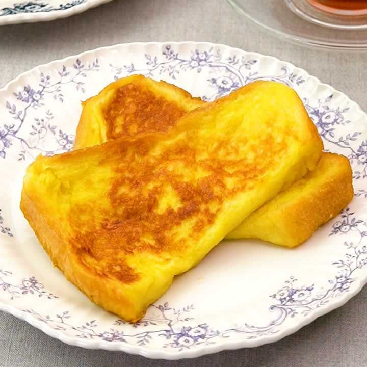 ふわとろ食感♪ 冷凍食パンのフレンチトーストのレシピ動画・作り方 | DELISH KITCHEN