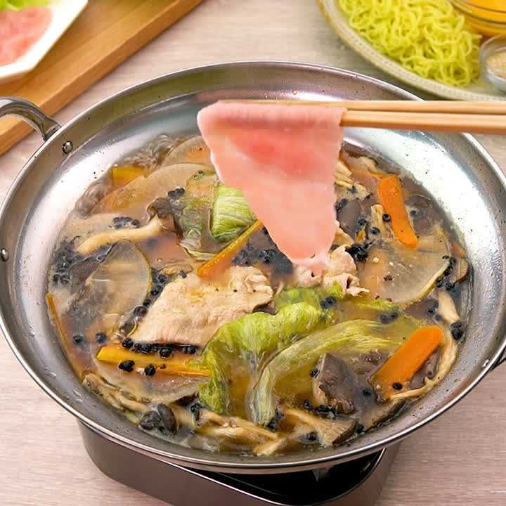 豚肉とレタスのしびれ火鍋