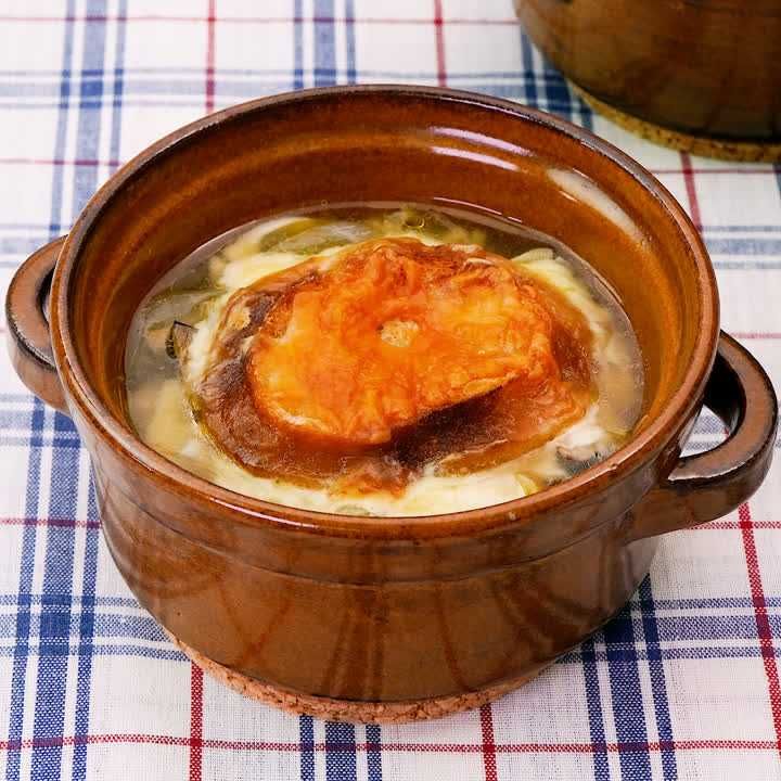 きのこのオニオングラタンスープ