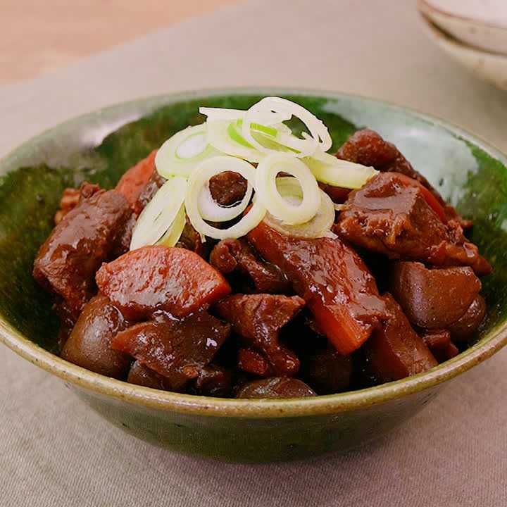 牛すじのこってり味噌煮込み