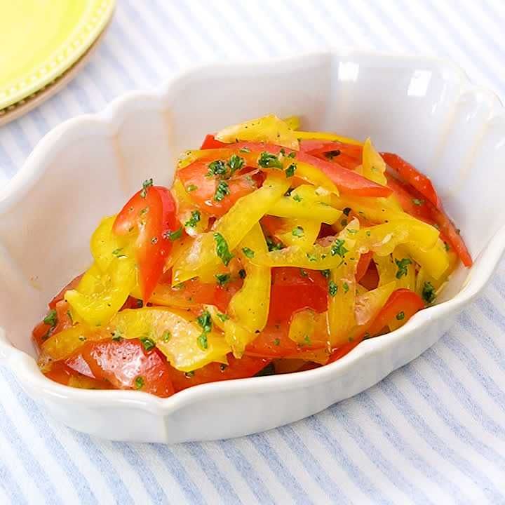 シャキシャキ食感！ 生パプリカのサラダのレシピ動画・作り方 | デ